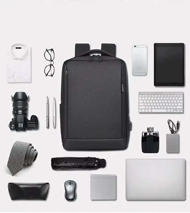 MetroForm lagani poslovni laptop ranac sa USB priključkom, crni, vodootporan, minimalistički dizajn