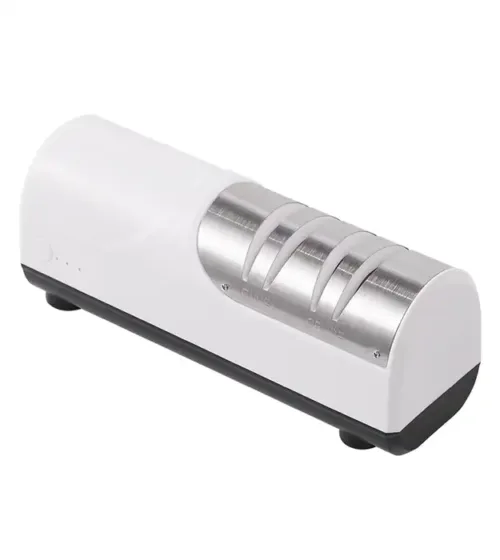 Beli električni oštrač noževa sa 304 inox pločom i tri V-utora za grubo i fino brušenje, pogled s leve strane.